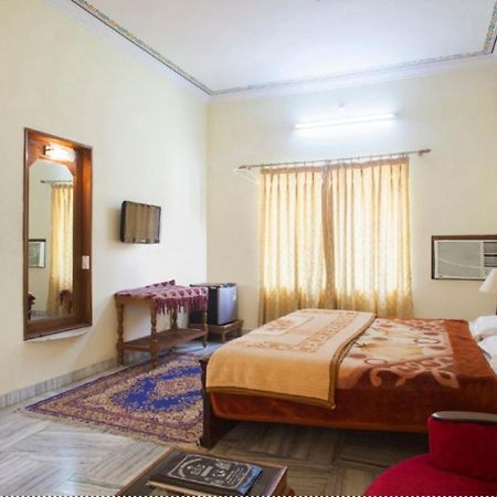 Hotel New Park Pushkar Bagian luar foto