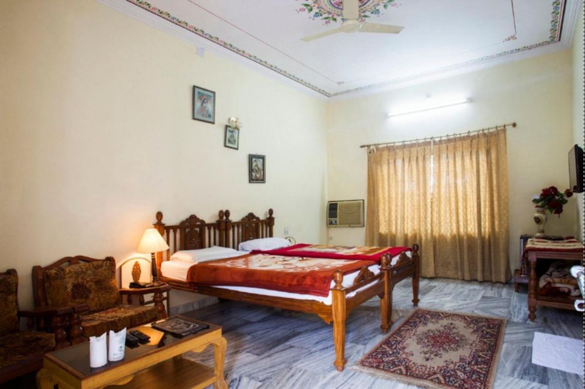 Hotel New Park Pushkar Bagian luar foto